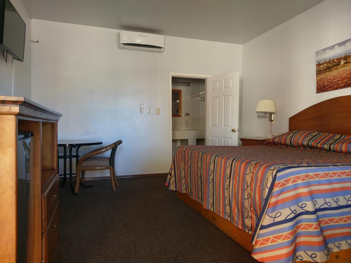 Hotel Del Camino Cuauhtémoc Buitenkant foto